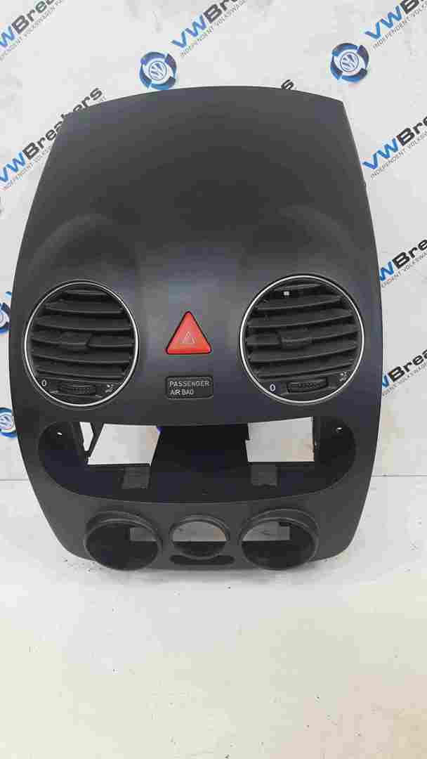 Volkswagen Beetle Convertible 2002-2006 Centre Heater Vent Surround Trim Dash