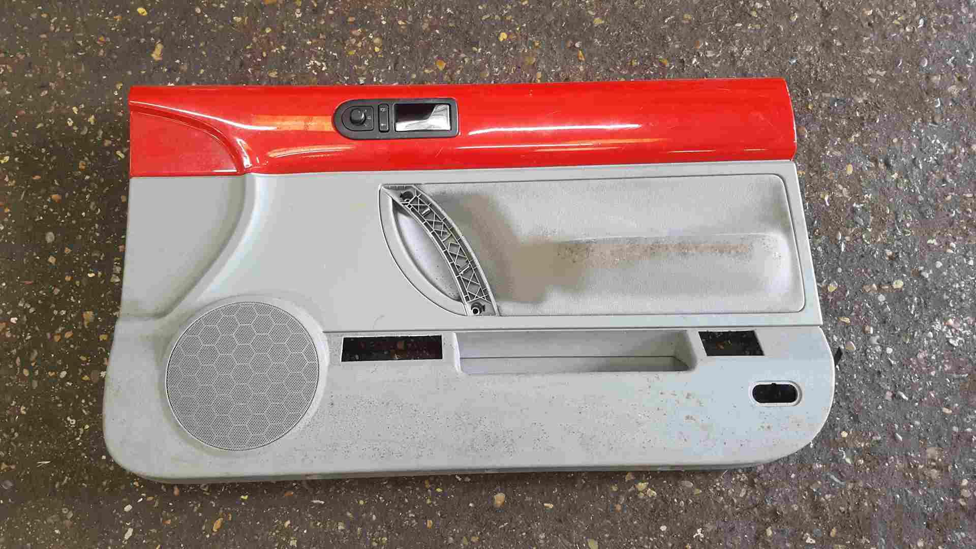 Volkswagen Beetle Convertible 2002-2006 Drivers OSF Front Door Card Red RED