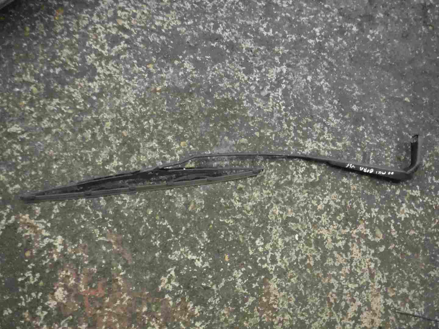 Volkswagen Bora 1998-2005 Passenger NS Windscreen Wiper Arm