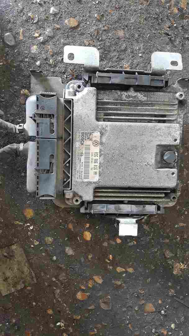 Volkswagen Caddy 2004-2010 2.0 SDi Engine Control Unit ECU 03G906016HN