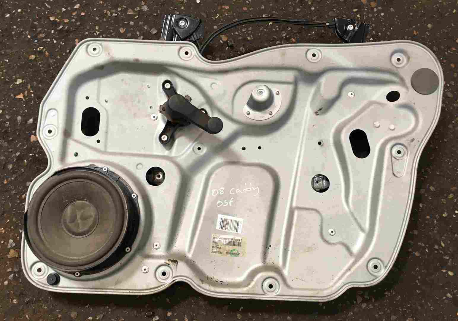 Volkswagen Caddy 2004-2010 Drivers OSF Front Window Regulator Manual Winder
