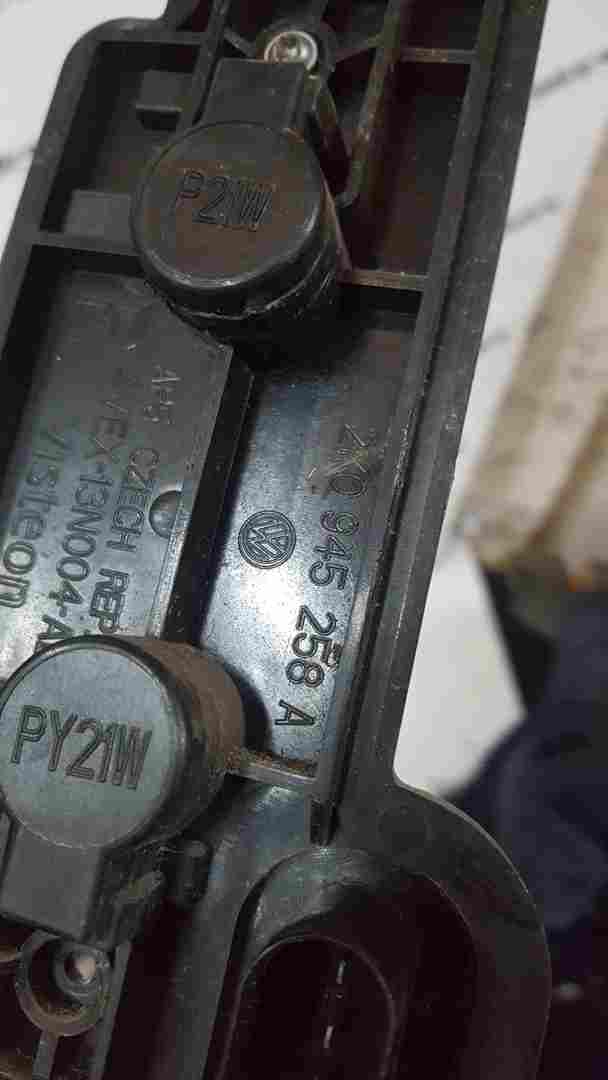 Volkswagen Caddy 2004-2010 Drivers OSR Rear Bulb Holder 2K0945258A