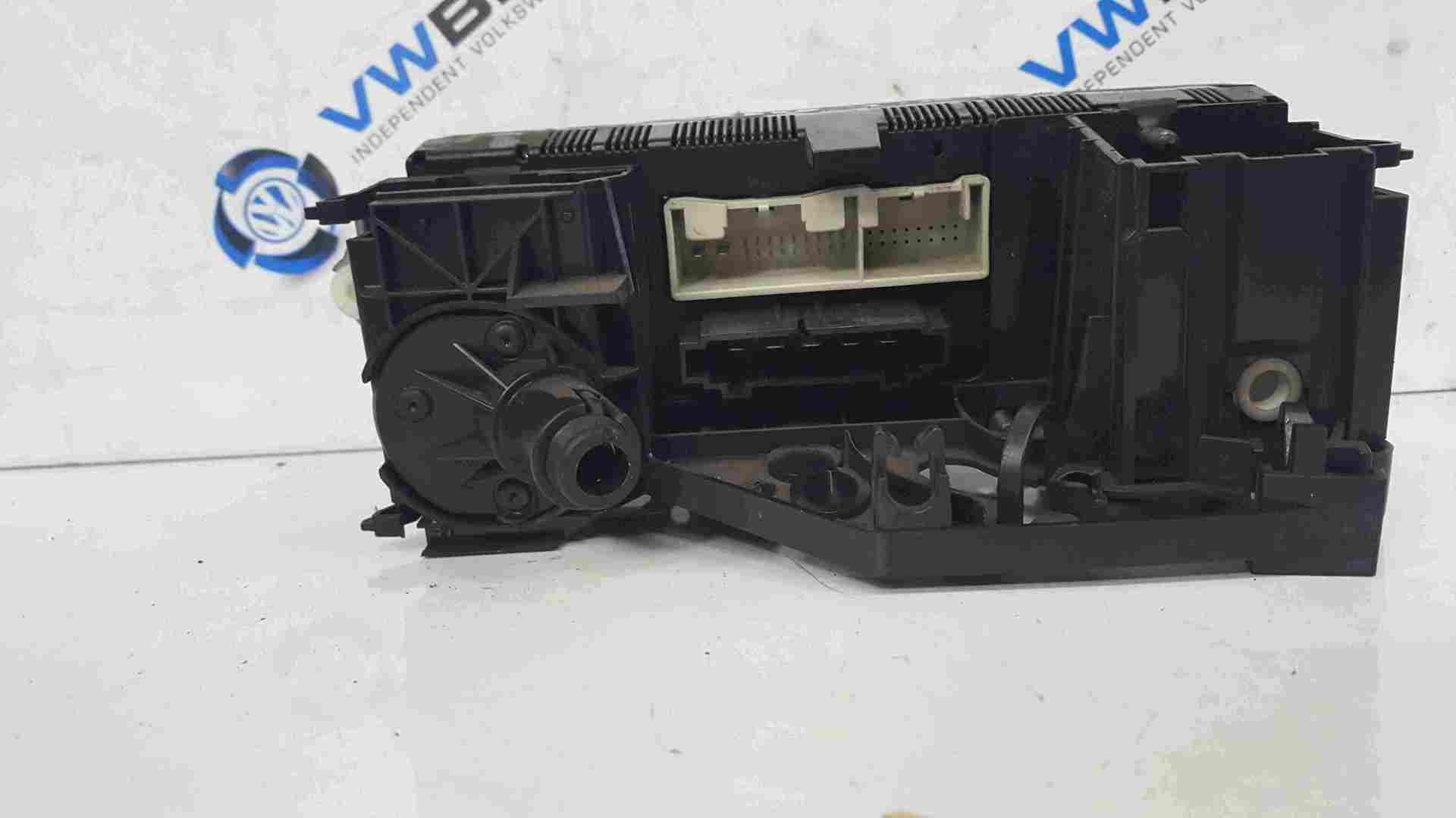 Volkswagen Caddy 2004-2010 Heater Controls Switch Panel