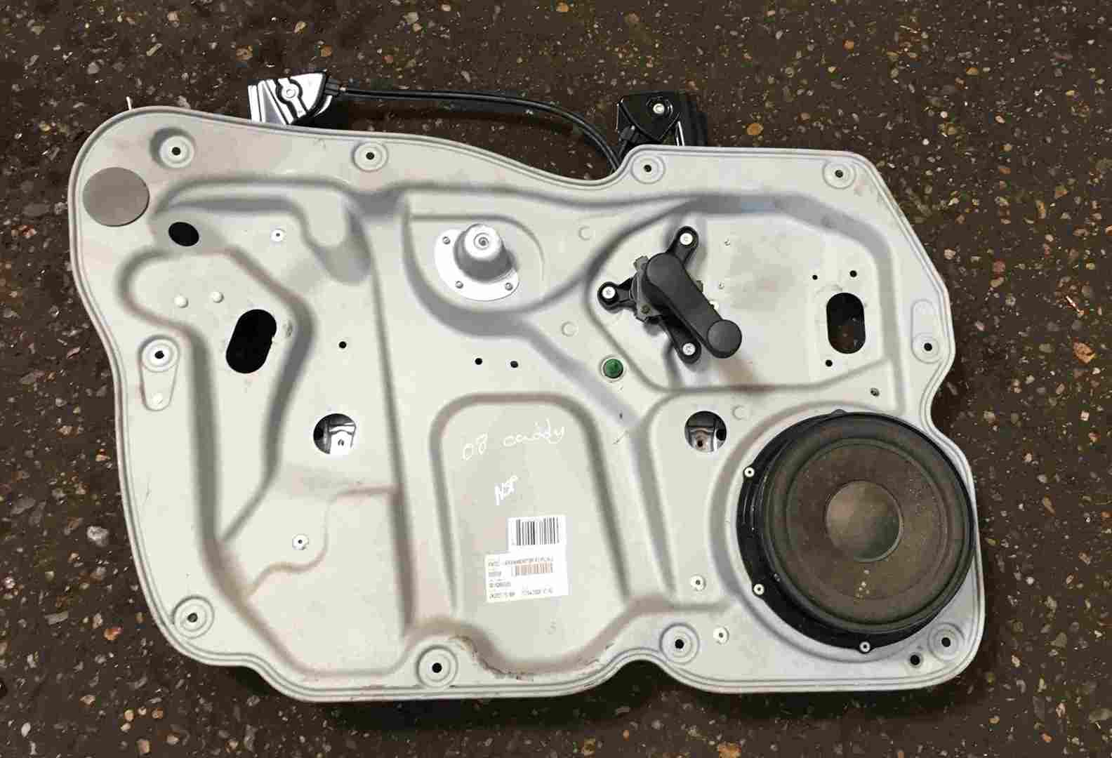 Volkswagen Caddy 2004-2015 Passenger NSF Front Window Regulator Manual Winder