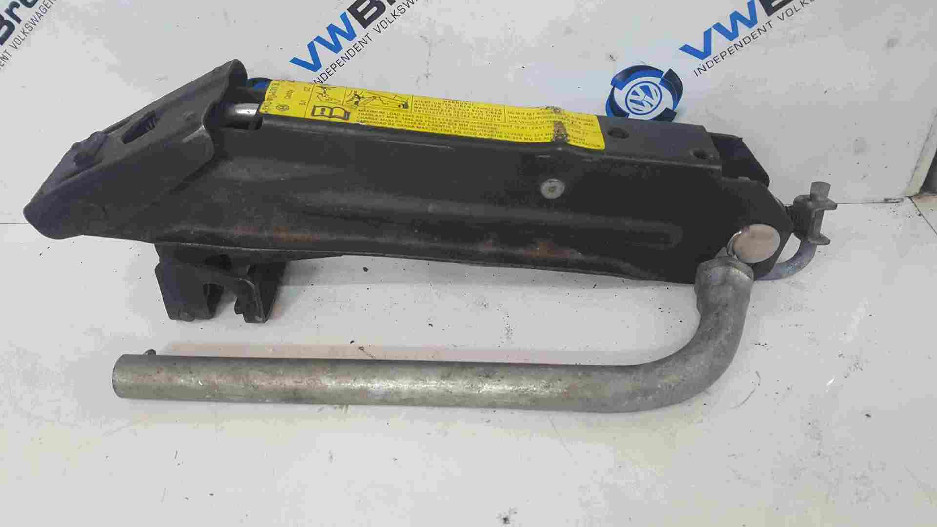 Volkswagen Caddy 20042010 Spare Wheel Jack Brace 2K0011031B Store