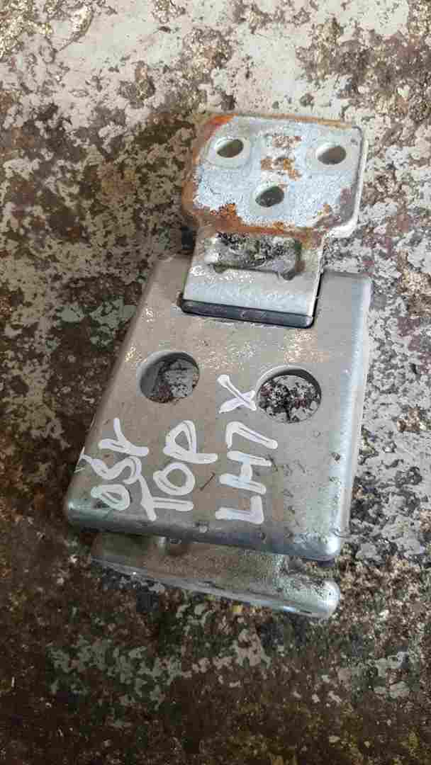 Volkswagen Crafter 2006-2010 Drivers OSR Rear TOP Hinge
