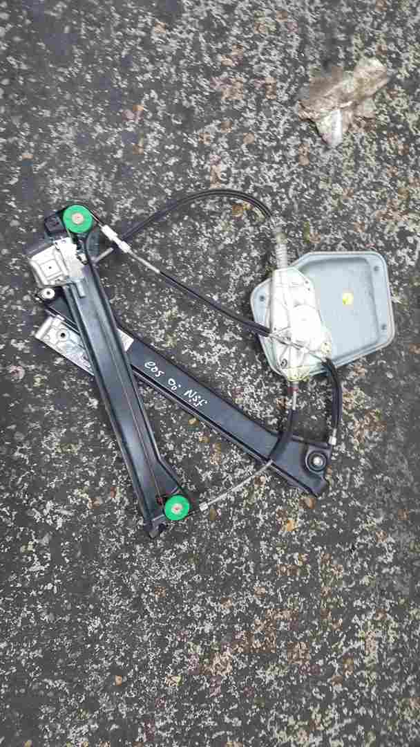 Volkswagen EOS 2005-2016 Passenger NSF Front Window Regulator 1Q0959792