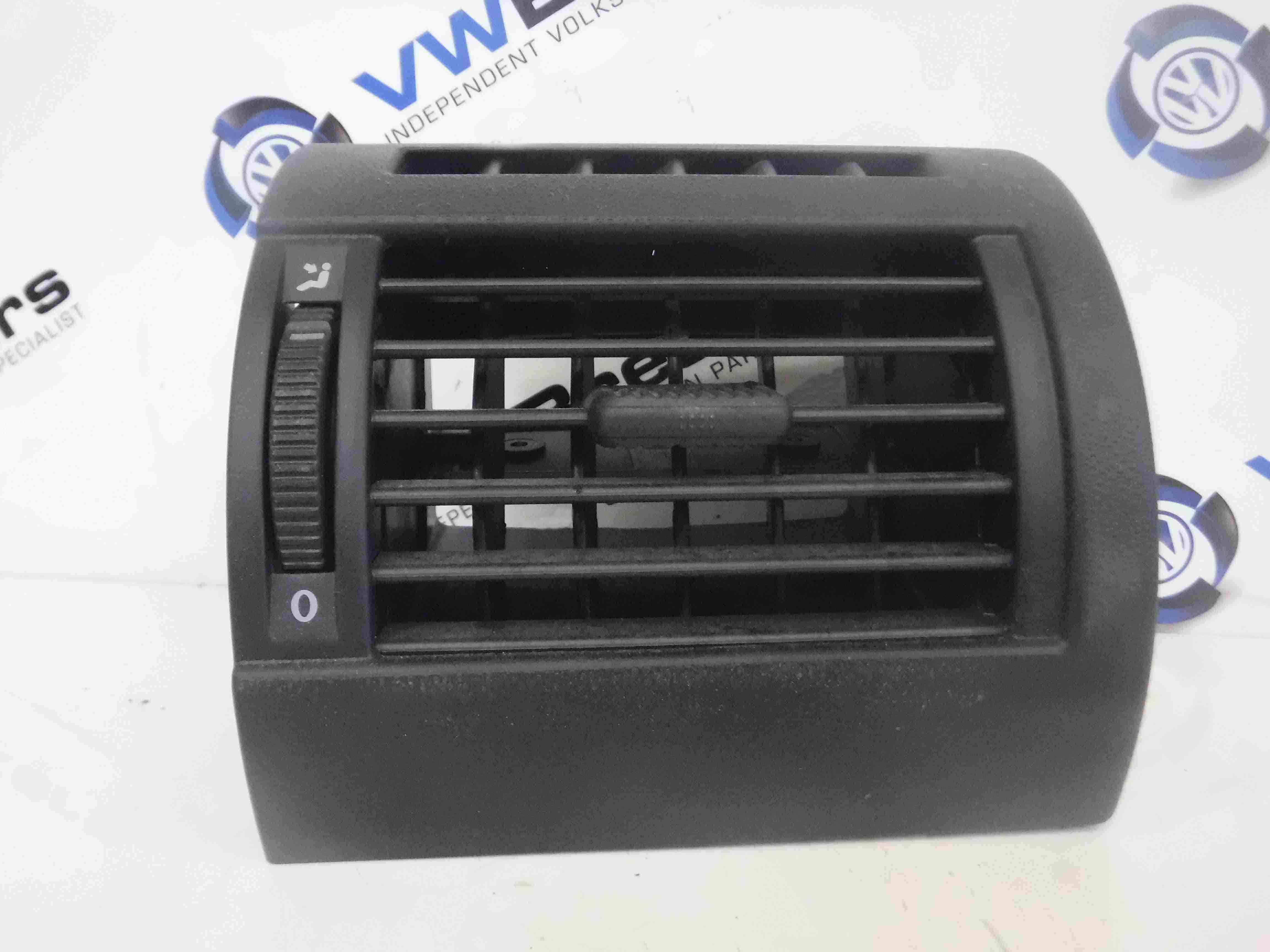 Volkswagen Fox 2005-2011 Drivers OS Heater Air Vent 5Z0819704