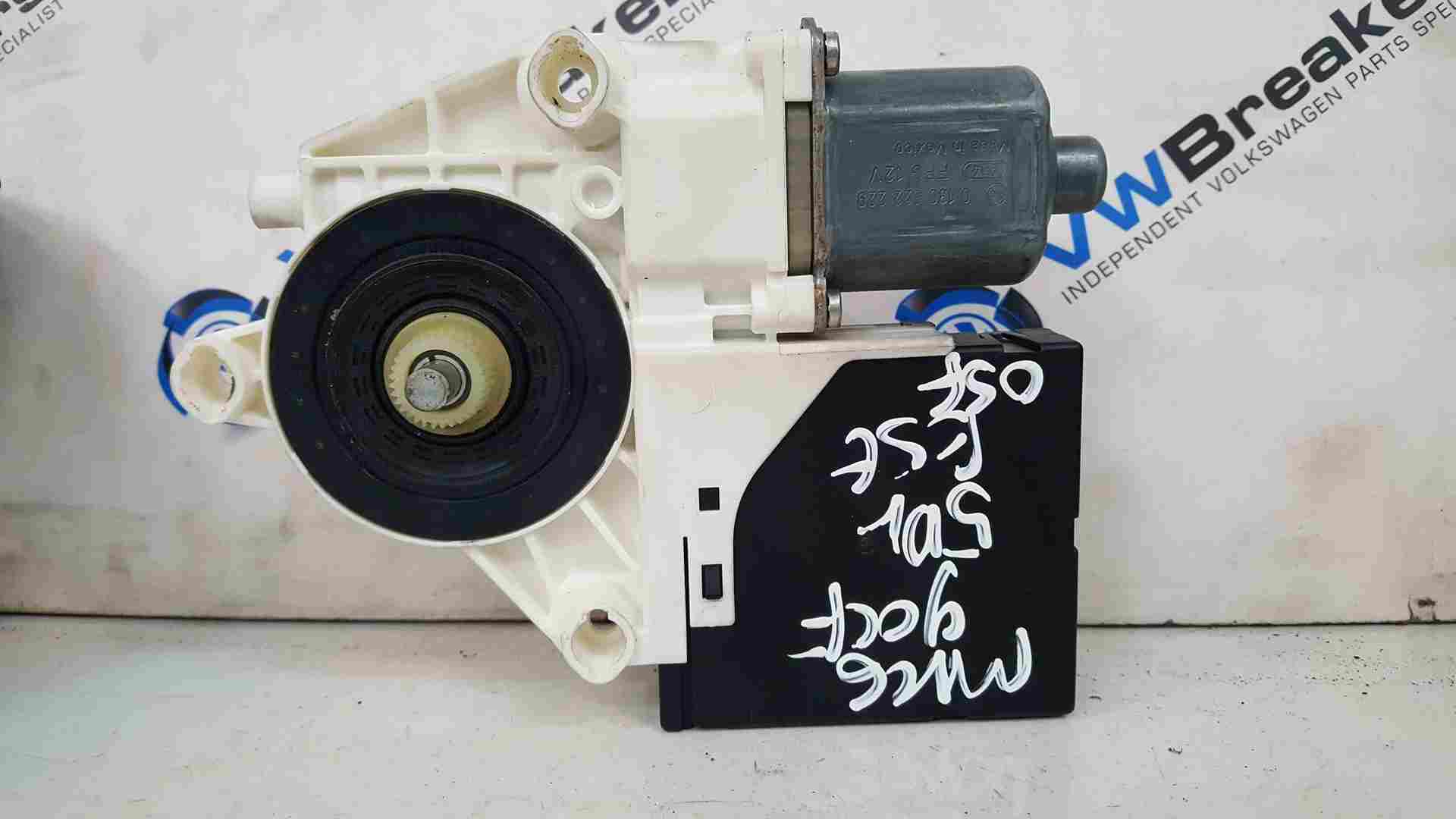 Volkswagen Golf Estate MK6 2009-2012 Drivers OSF Front Window Motor 1k5837402be