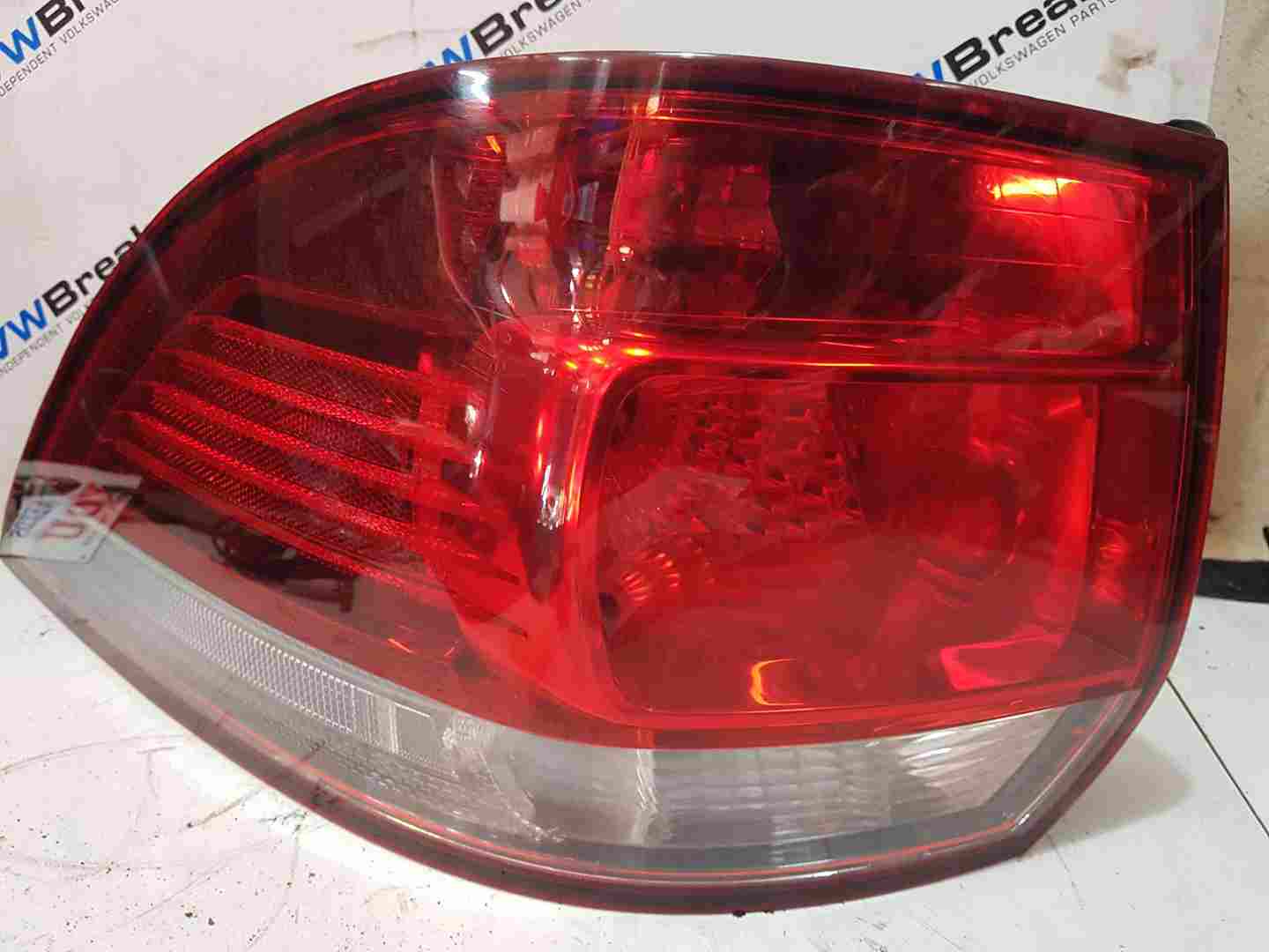 Volkswagen Golf Estate MK6 2009-2012 Passenger NSR Rear Light