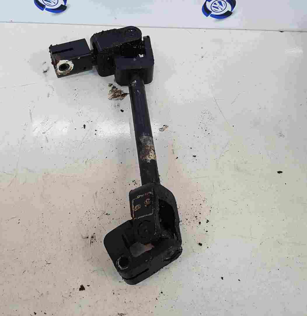 Volkswagen Golf MK2 1983-1992 Manual Steering Rack UJ Joint Shaft