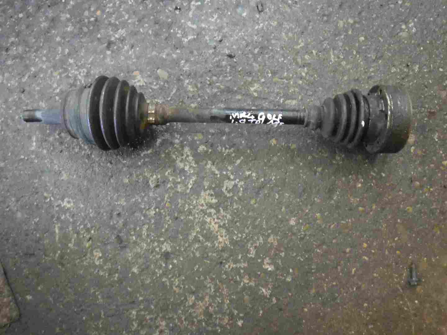 Volkswagen Golf MK4 1997-2004 1.9 tDi Passenger NSF Front Driveshaft 1J0407272