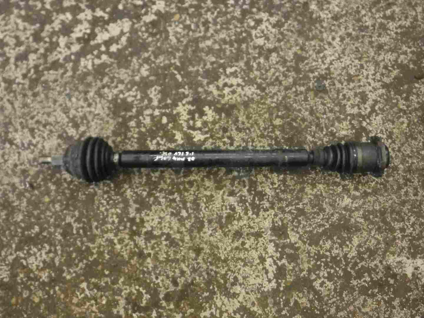Volkswagen Golf MK4 1997-2004 1.6 16v Drivers OSF Front Driveshaft