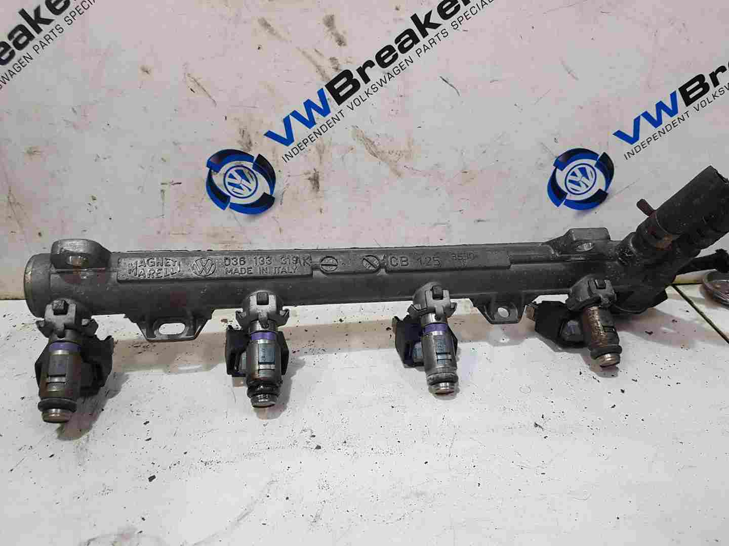 Volkswagen Golf MK4 1997-2004 1.6 16V Fuel Injectors + Rail AUS 036133319Ak