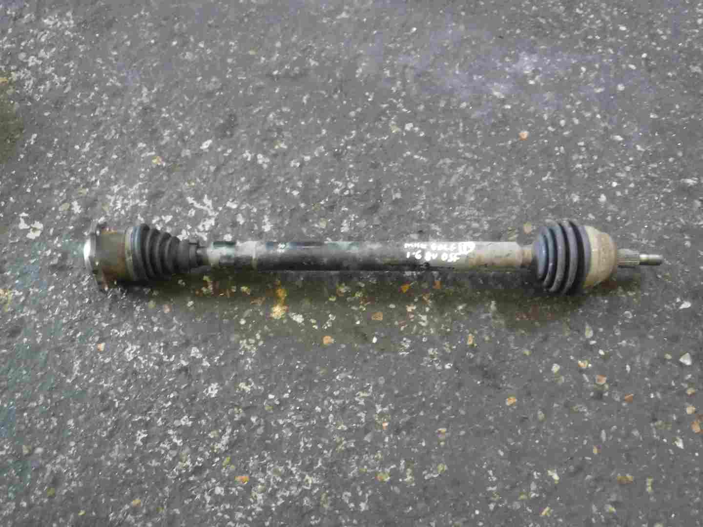 Volkswagen Golf MK4 1997-2004 1.9 tdi Drivers OSF Front Driveshaft Automatic Aut