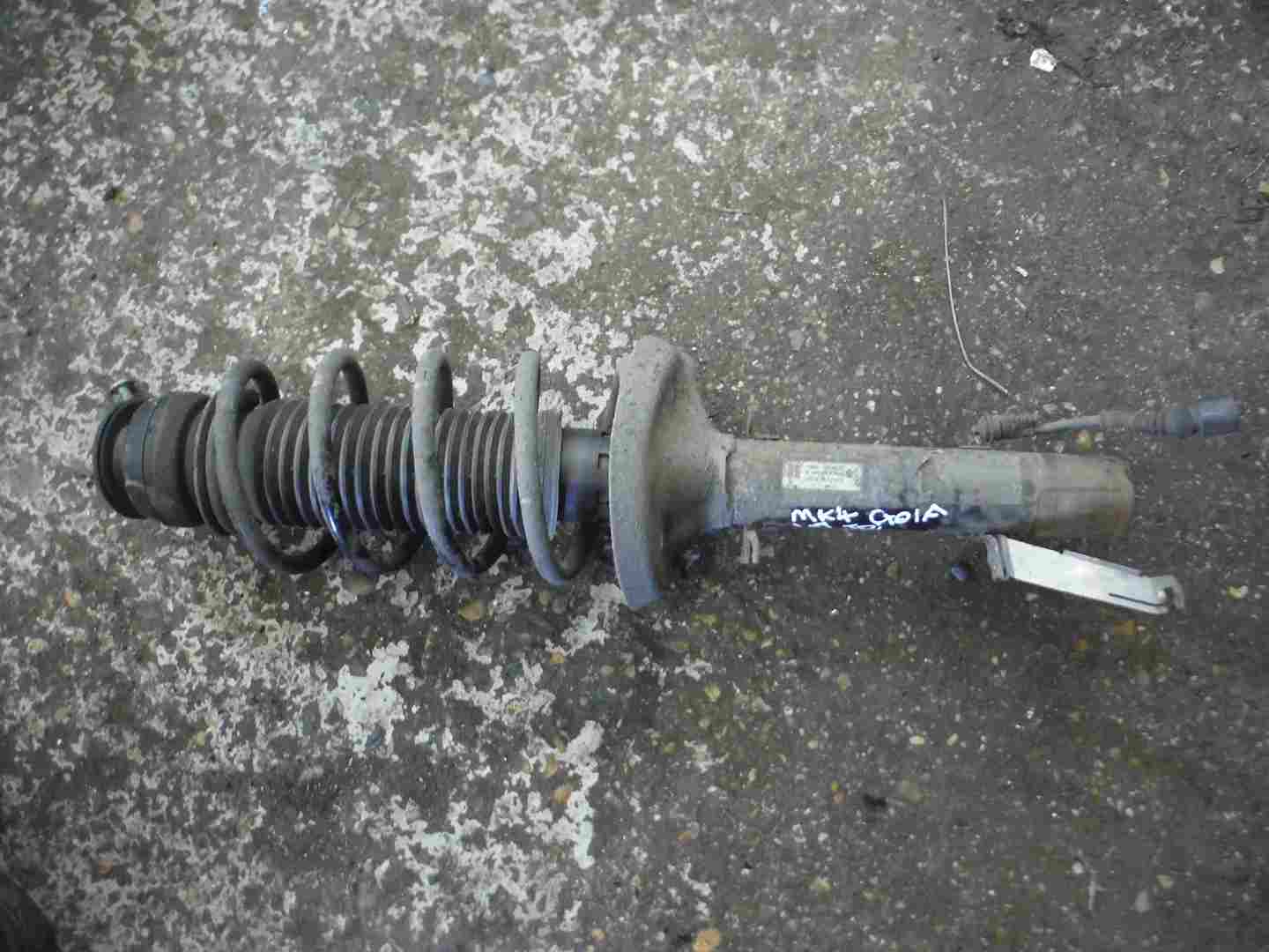 Volkswagen Golf MK4 1997-2004 1.9 TDI Passenger NSF Front Shock Strut Spring