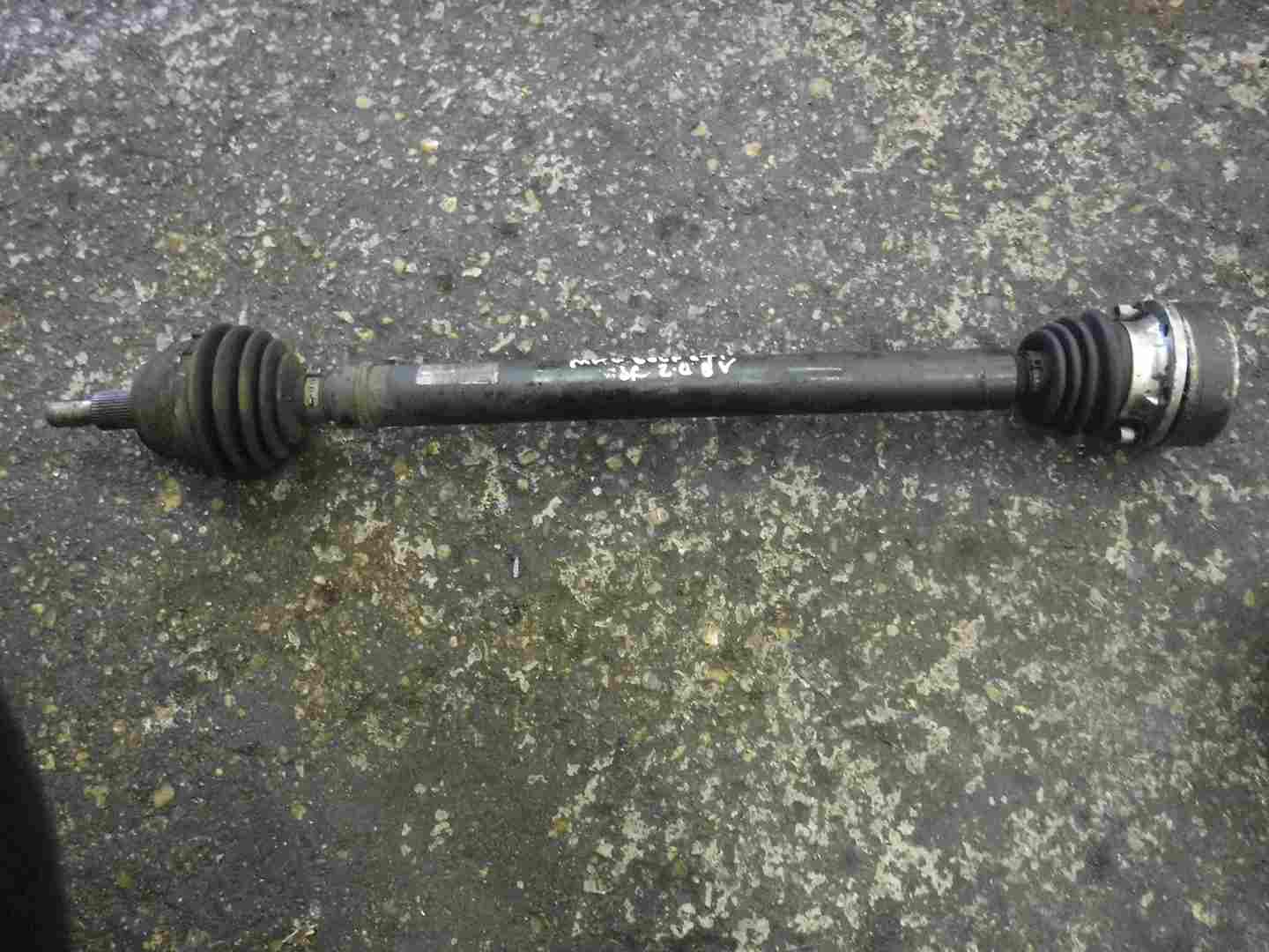 Volkswagen Golf MK4 1997-2004 2.0 gTi Drivers OSF Front Driveshaft 1J0407272AS