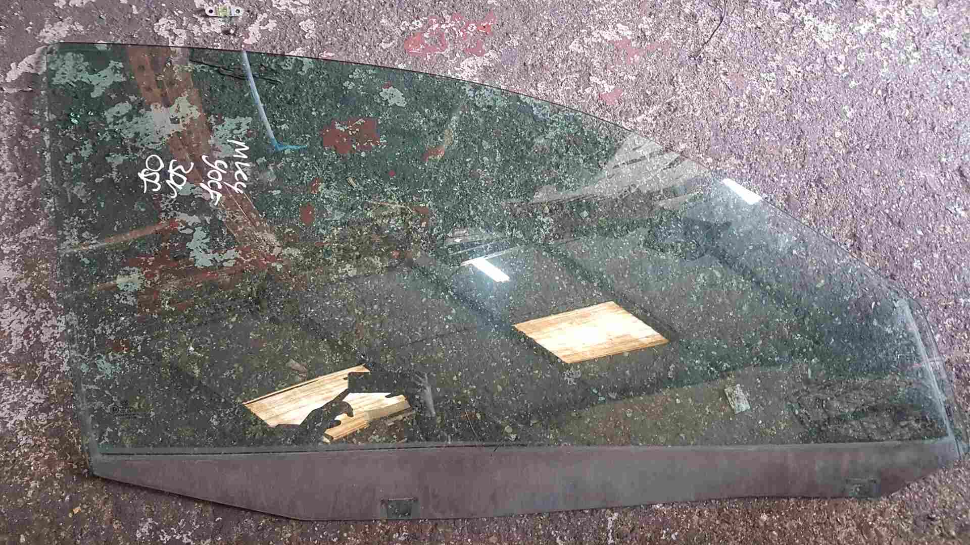 Volkswagen Golf MK4 1997-2004 Driver OSF OF Front Window Glass 3Dr