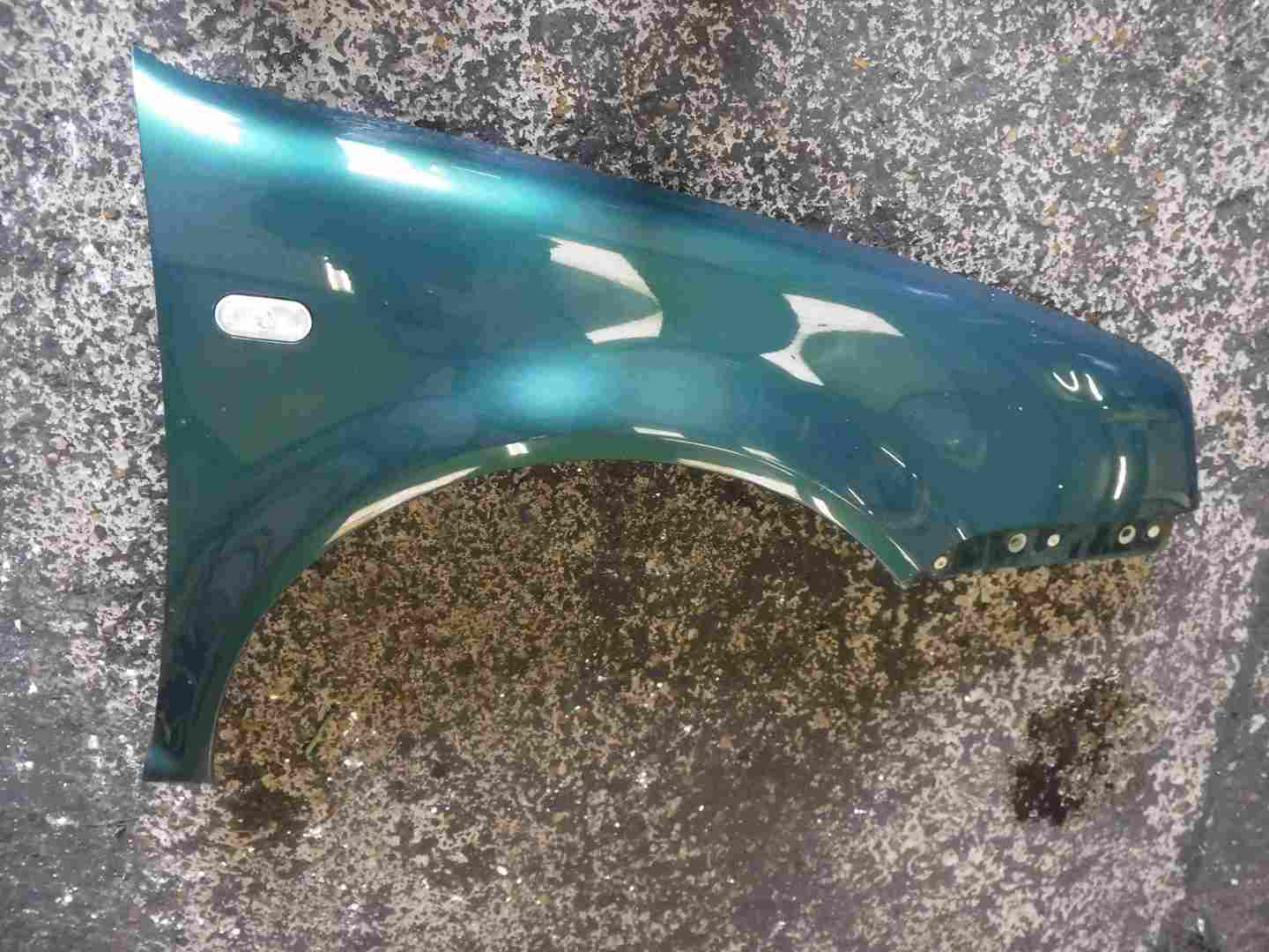 Volkswagen Golf MK4 1997-2004 Drivers OS Wing Green LC6M