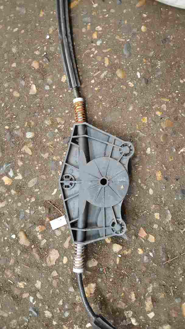 Volkswagen Golf MK4 1997-2004 Drivers OSF Front Window Regulator