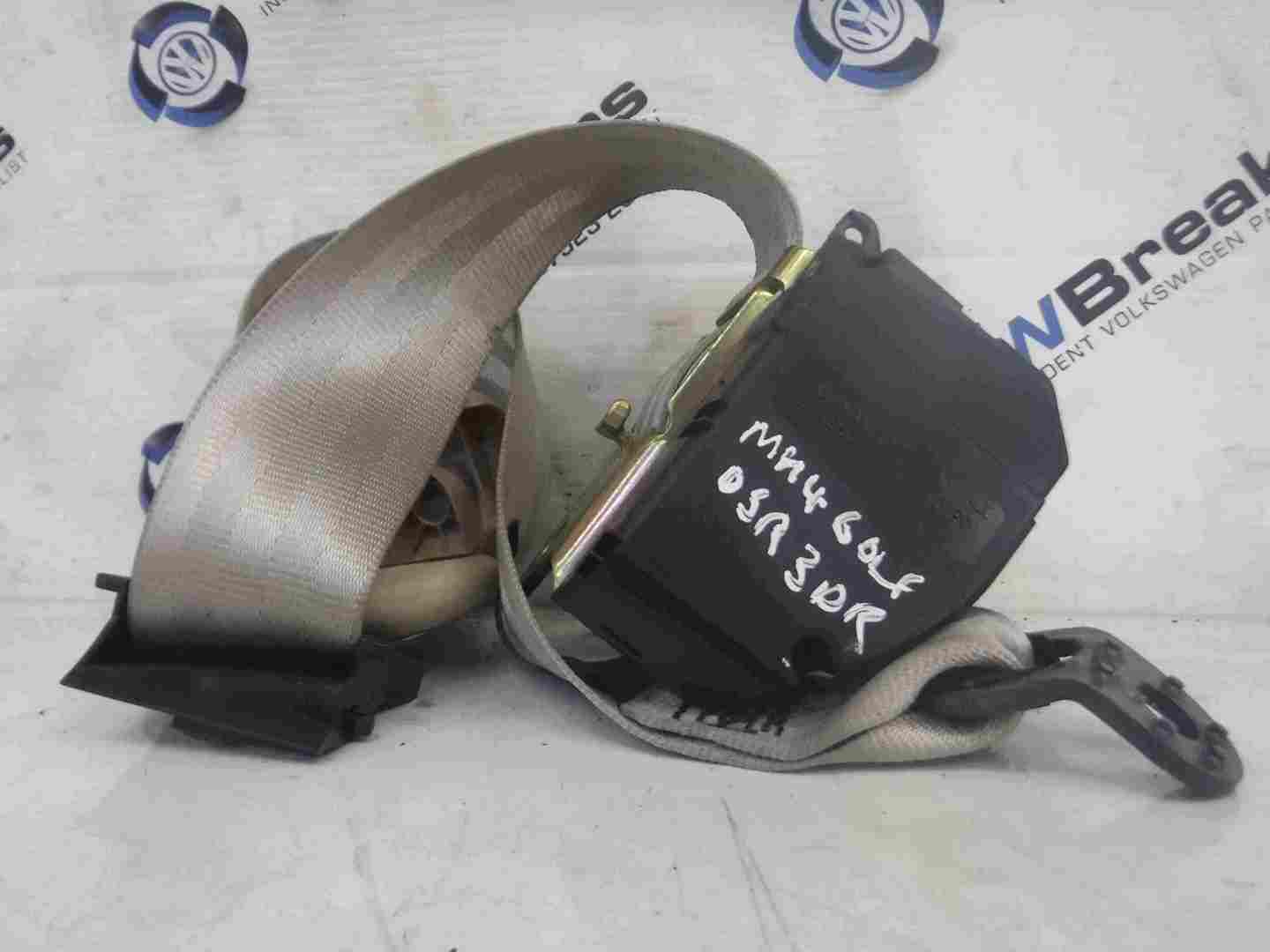Volkswagen Golf MK4 1997-2004 Drivers OSR Rear Seat Belt Light Grey 3dr