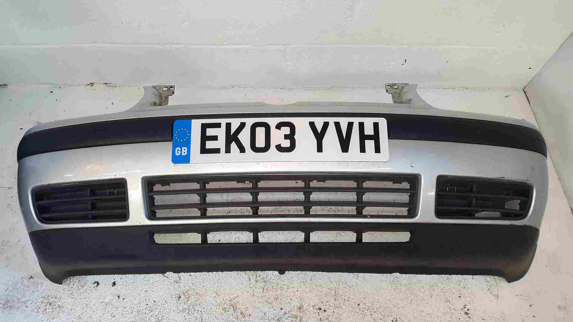Volkswagen Golf MK4 1997-2004 Front Bumper Silver La7w