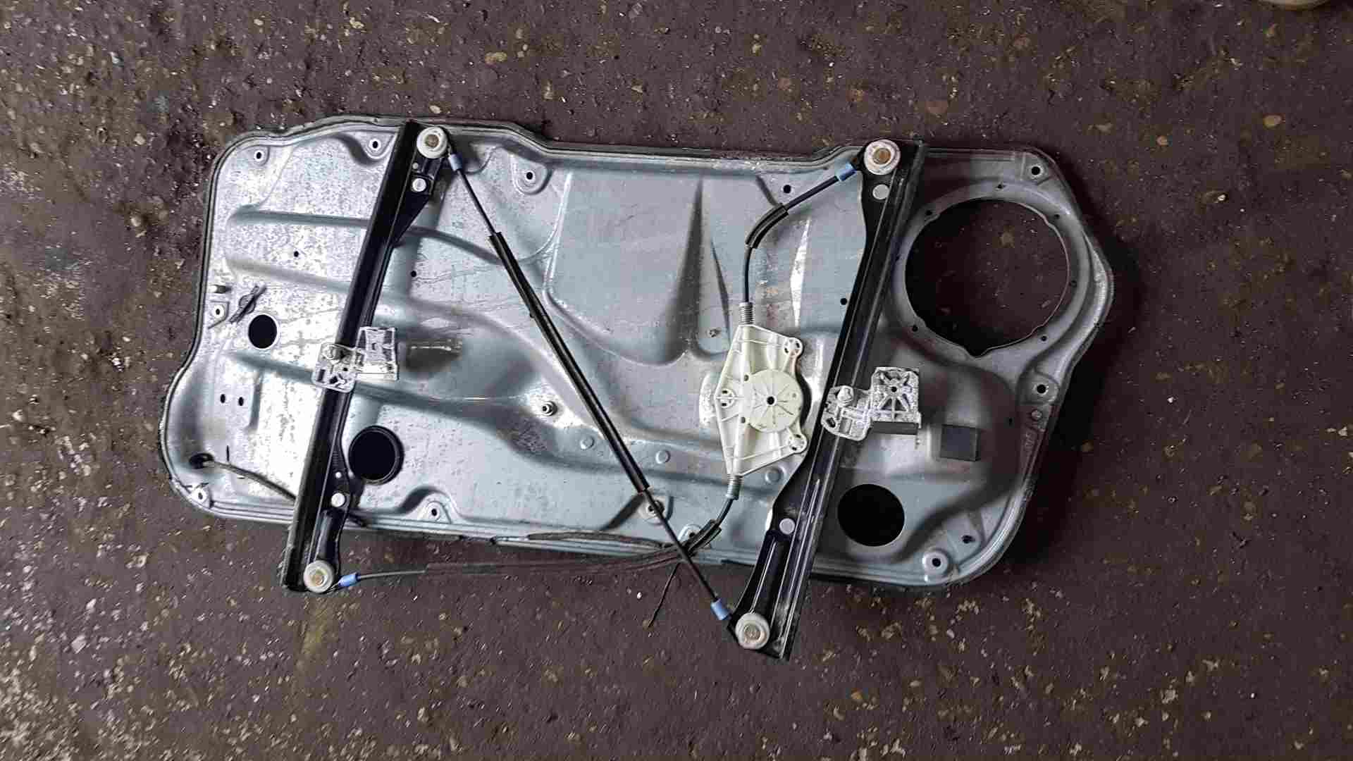 Volkswagen Golf MK4 1997-2004 Passenger NSF Front Window Regulator 3Door