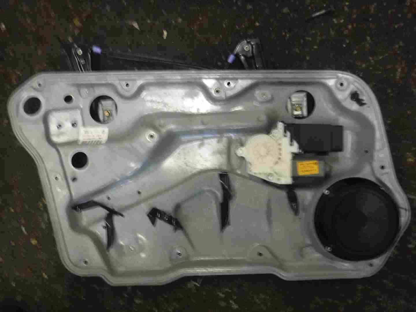 Volkswagen Golf MK4 1997-2004 Passenger NSF Front Window Motor  Regulator 5dr