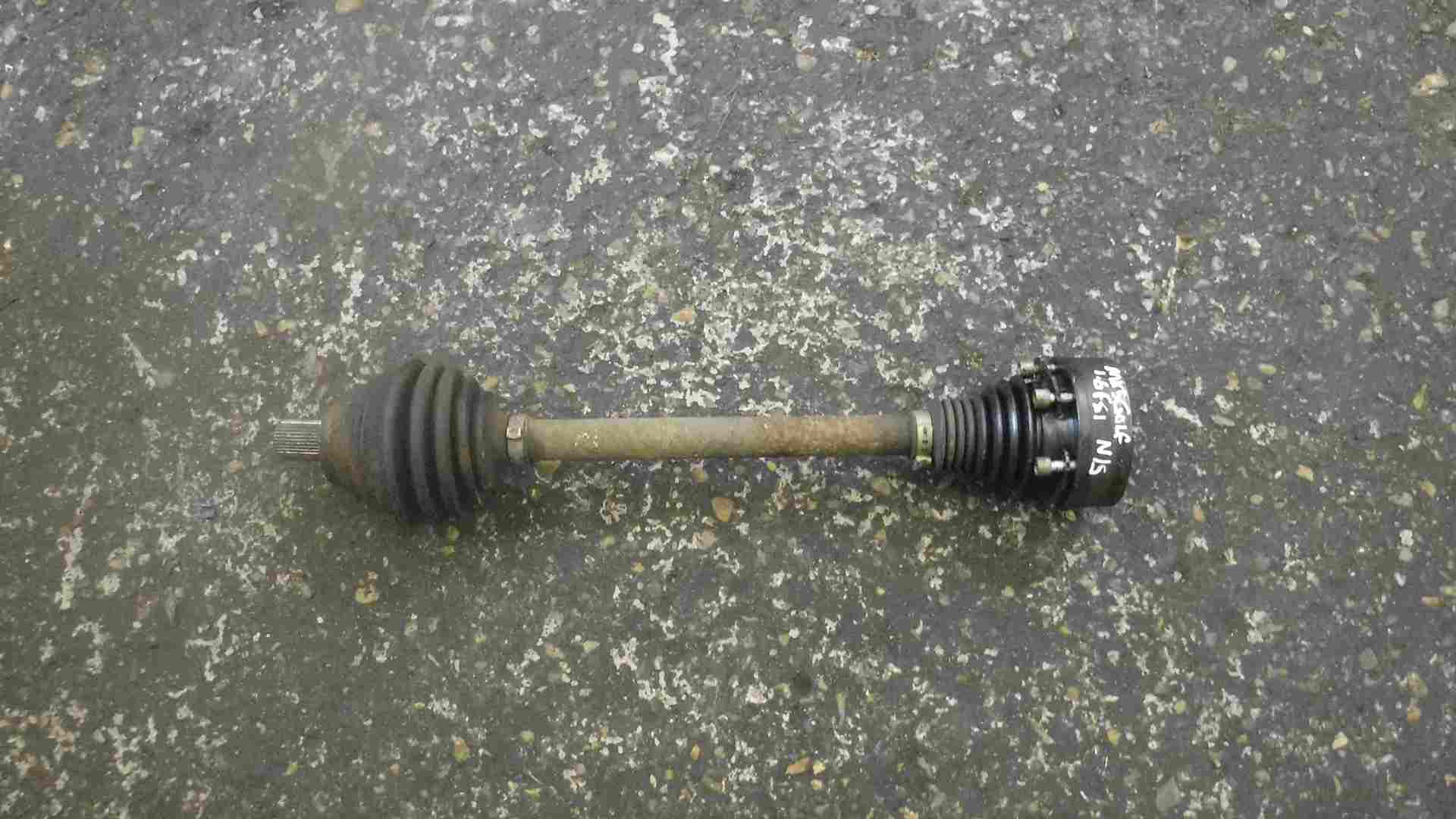 Volkswagen Golf MK5 2003-2009 1.6 FSi Passenger NSF Front Driveshaft