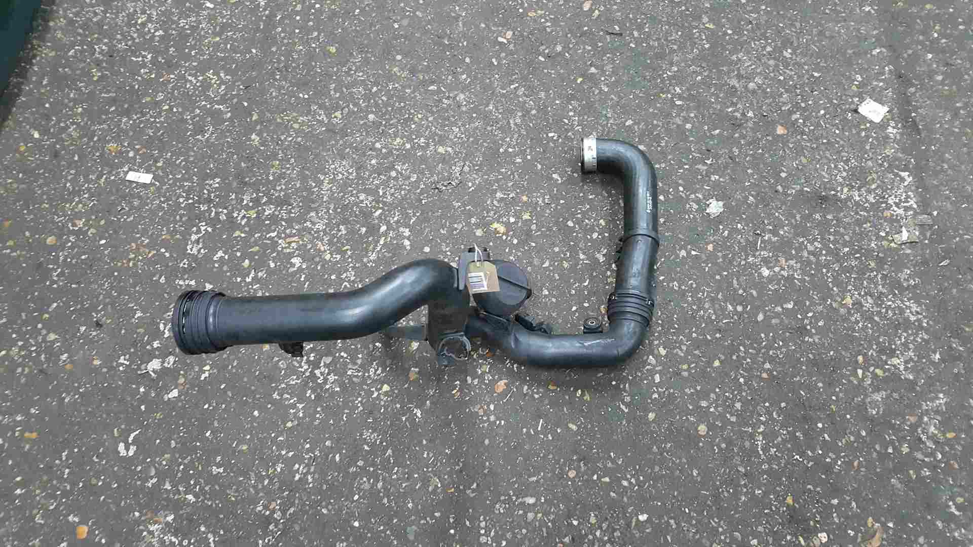 Volkswagen Golf MK5 2003-2009 1.9 TDi Intercooler To Turbo Boost Pipe 1K0145838C