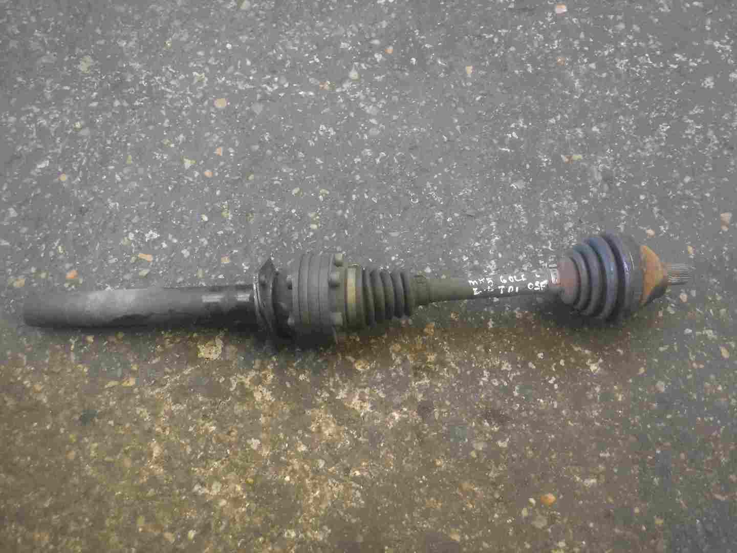 Volkswagen Golf MK5 2003-2009 2.0 TDi Drivers OSF Front Driveshaft 1K0407272CQ