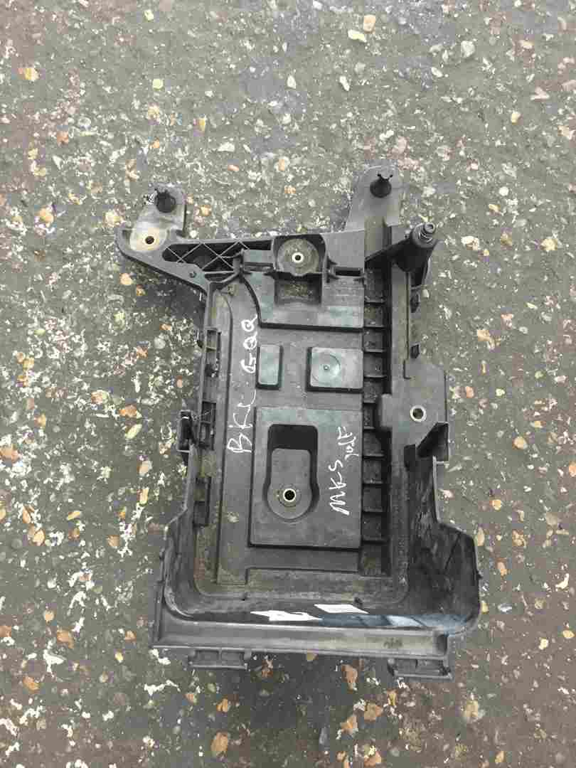 Volkswagen Golf MK5 2003-2009 Battery Tray Case 1K0915333C