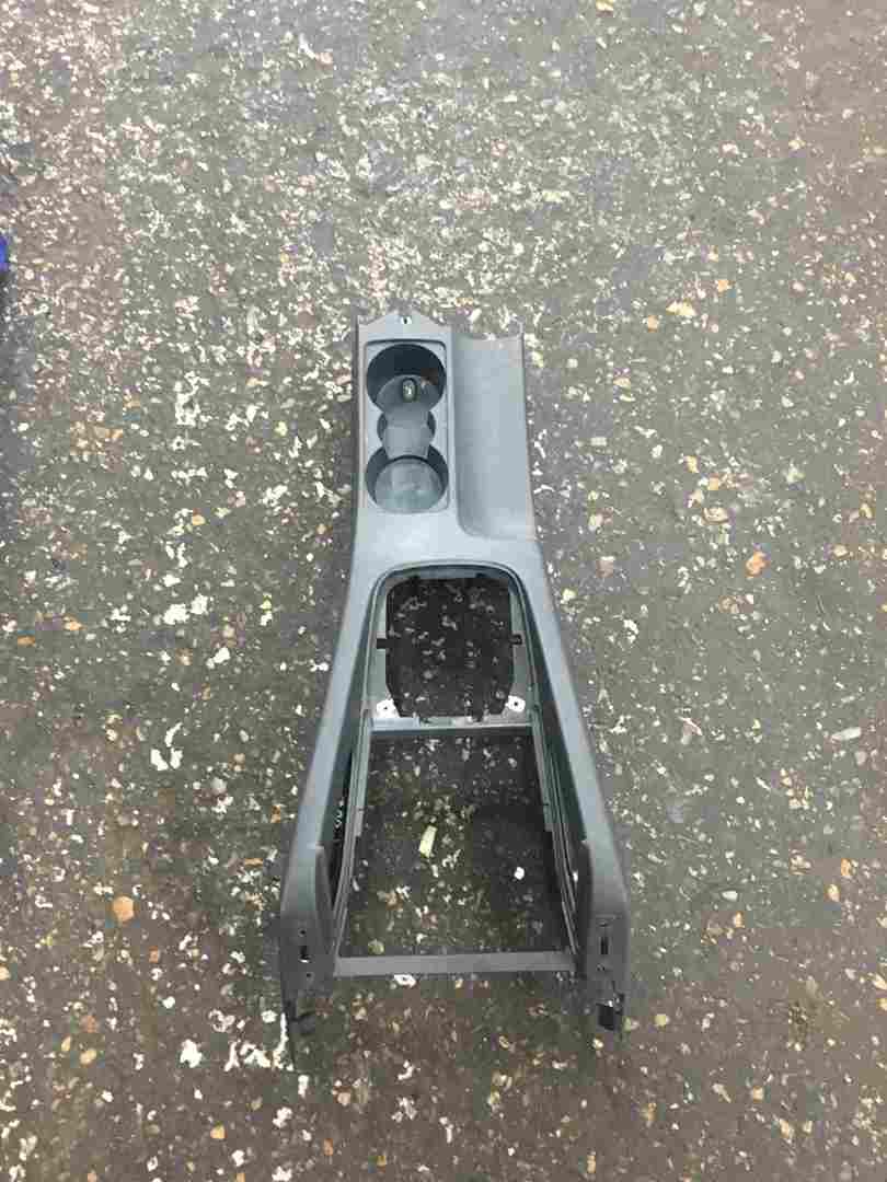 Volkswagen Golf MK6 2009-2012 Centre Console Cup Holder Trim Surround Plastic