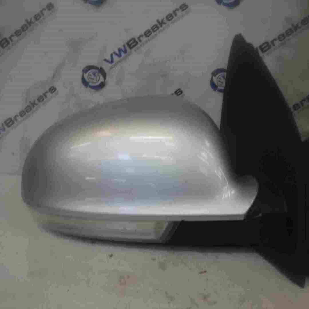 Volkswagen Golf MK5 2003-2009 Drivers OS Wing Mirror Silver LA7W Folding