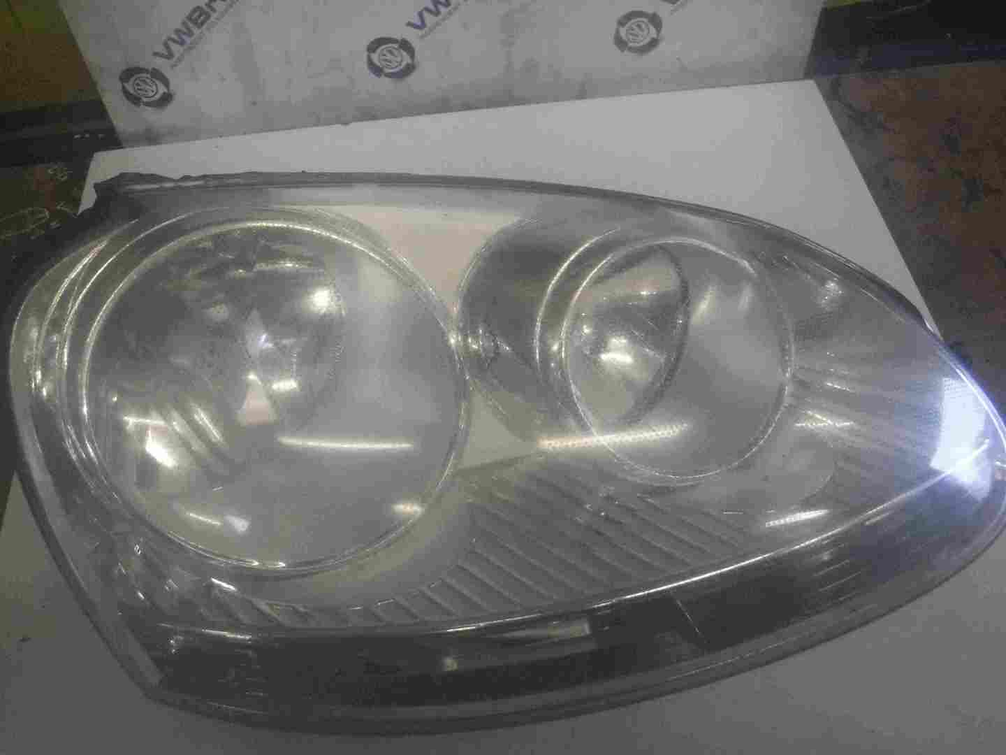 Volkswagen Golf MK5 2003-2009 Drivers OSF Front Headlight 1K6941006Q