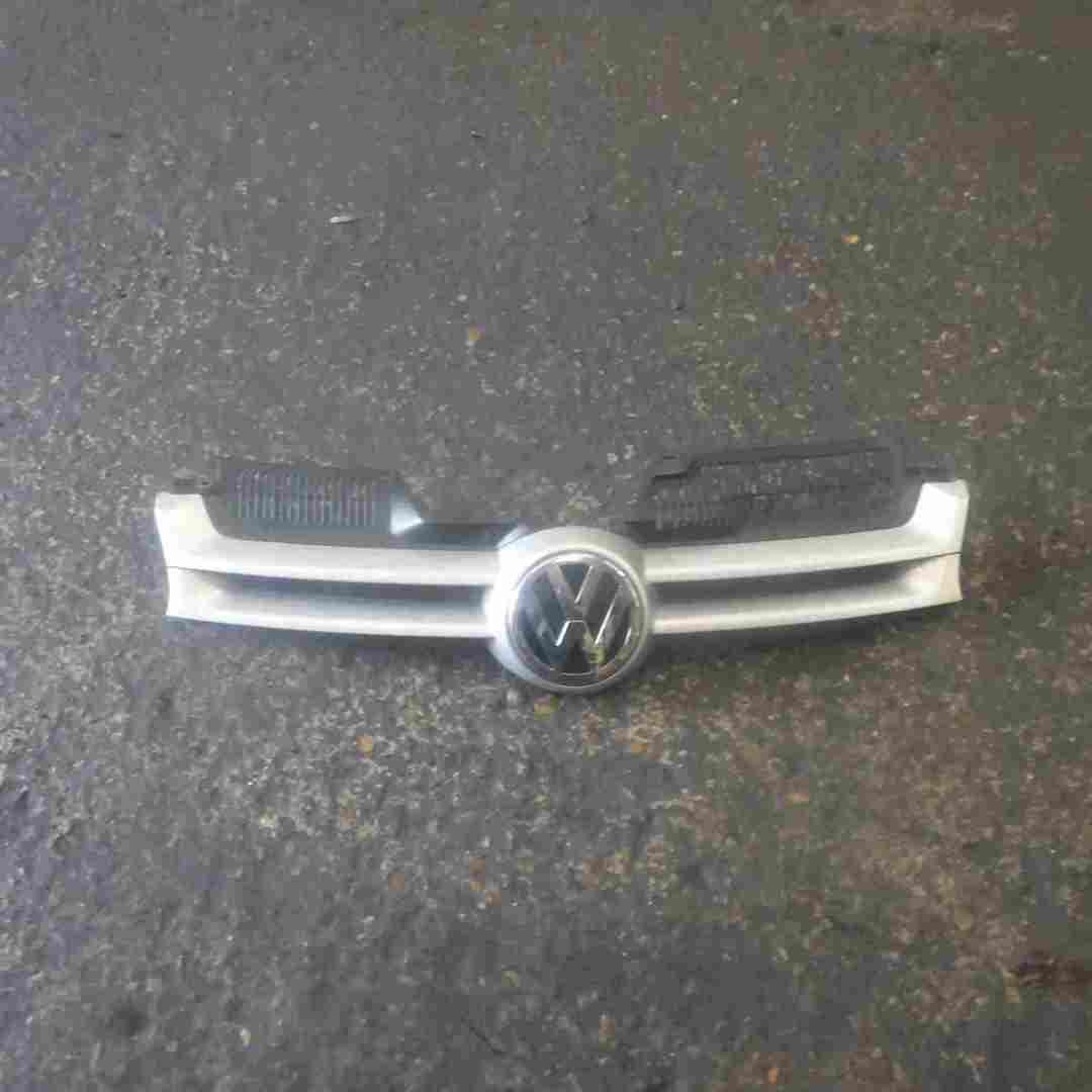 Volkswagen Golf MK5 2003-2009 Front Bumper Grill Silver LA7W 1k0853655