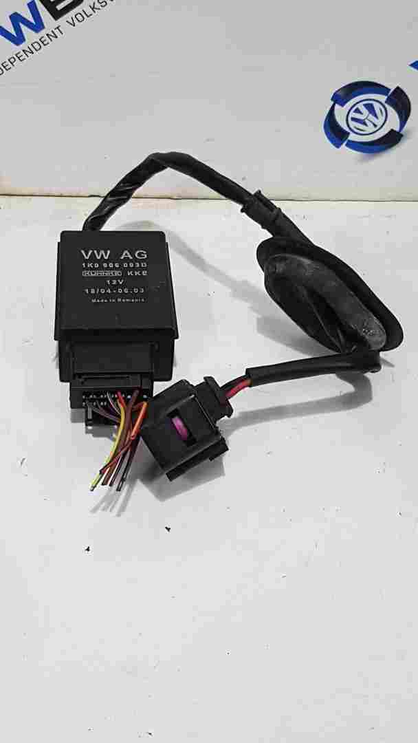 Volkswagen Golf MK5 2003-2009 Fuel Pump Relay 1K0906093b