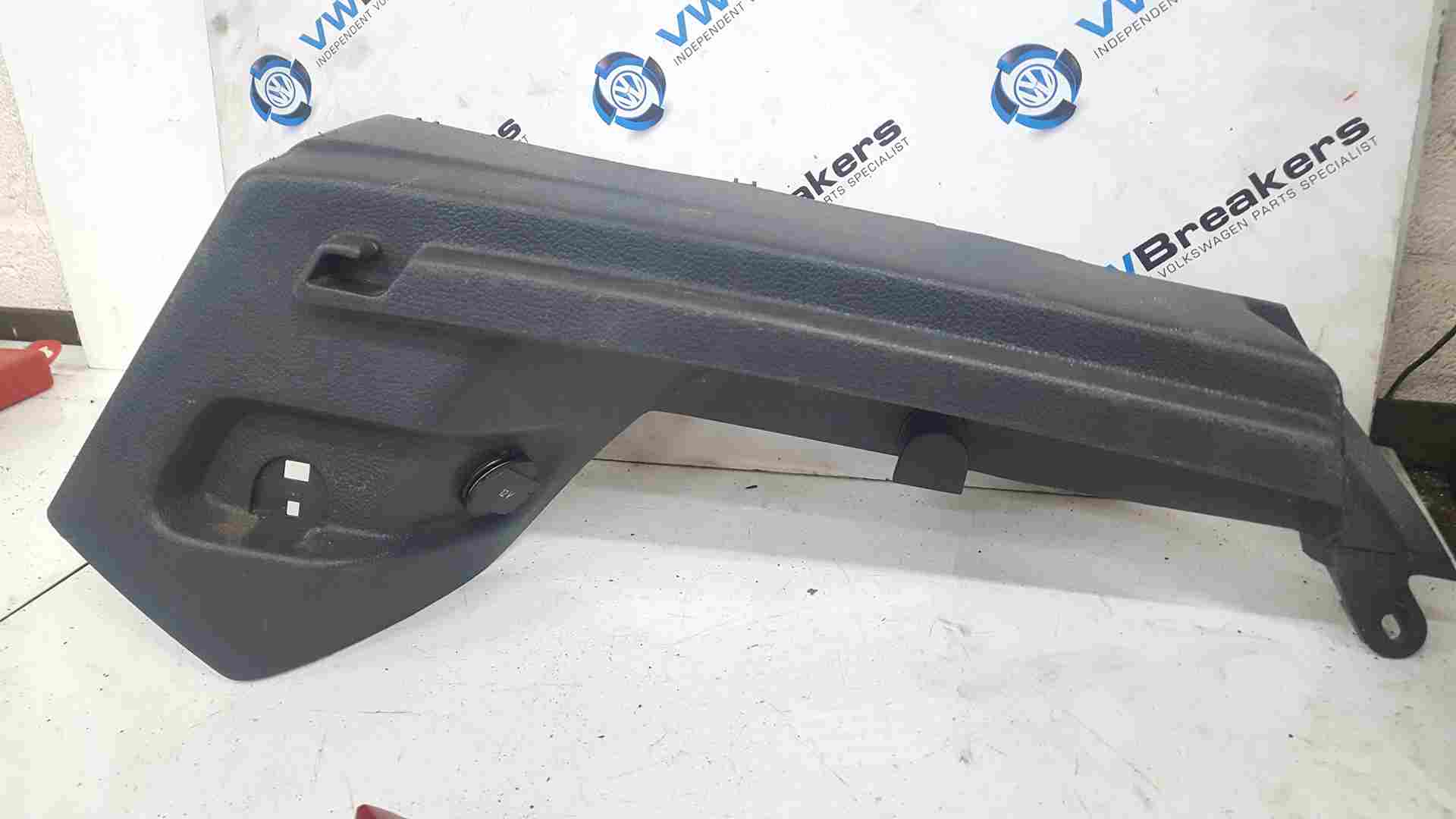 Volkswagen Golf MK5 2003-2009 MK5 Right Side Parcel Shelf Holder + 12V + Light 