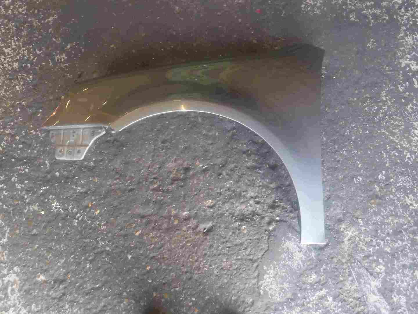 Volkswagen Golf MK5 2003-2009 Passenger NS Wing Grey LA7T