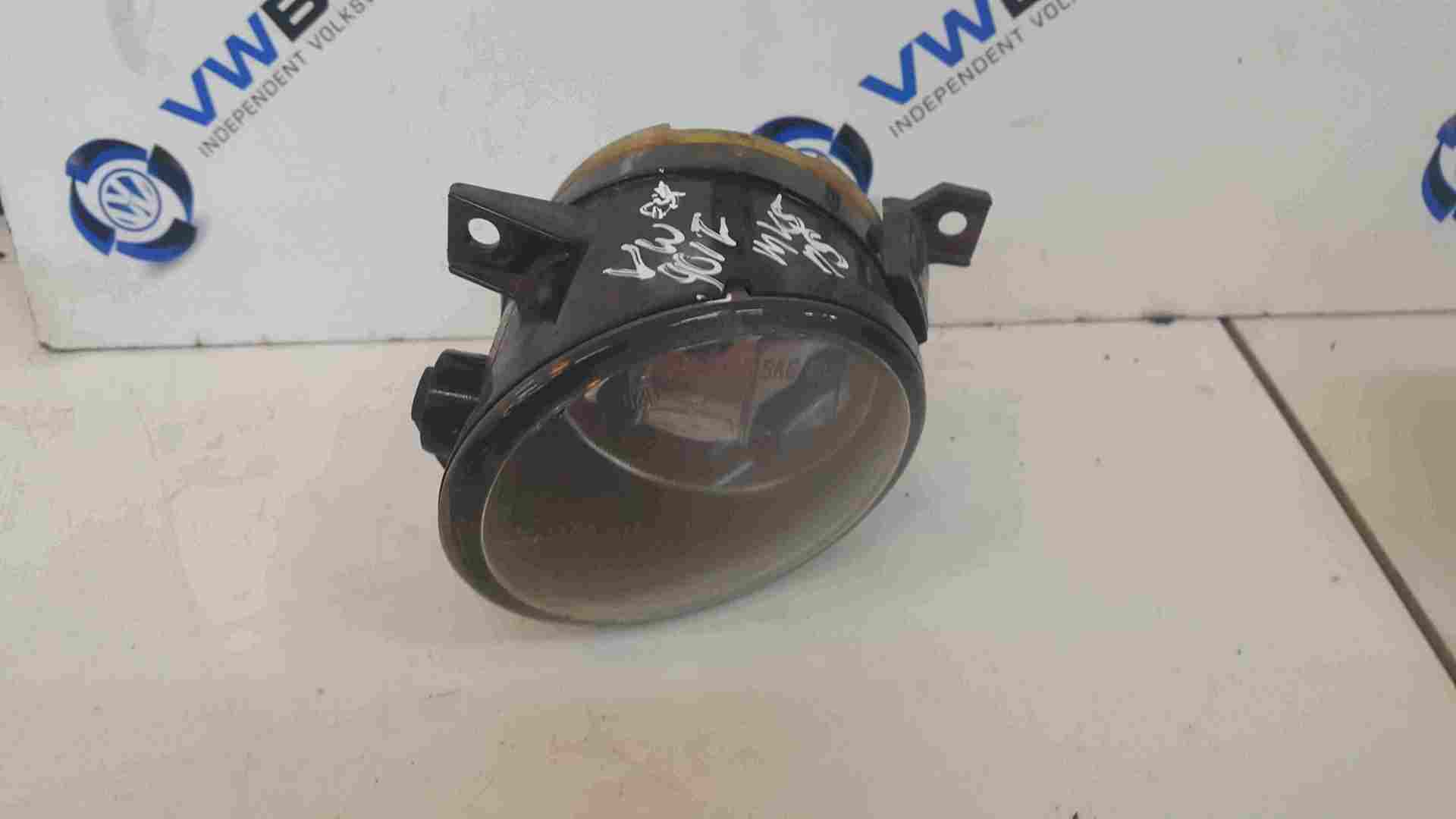 Volkswagen Golf MK5 2003-2009 Passenger NSF Front Fog Light
