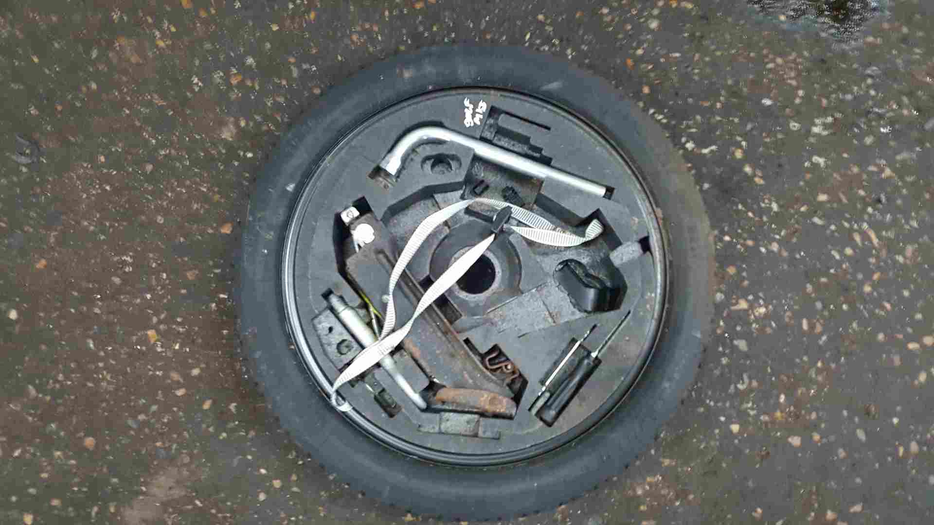 Volkswagen Golf MK5 2003-2009 Space Saver Spare Wheel 125 70 1.8 + Jack SET 4/5