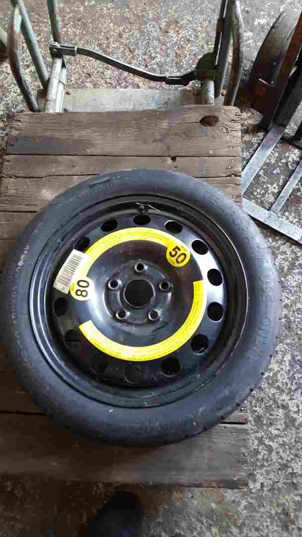Volkswagen Golf MK5 2003-2009 Spare Wheel Space Saver 125 70 16   Jack SET 4/5