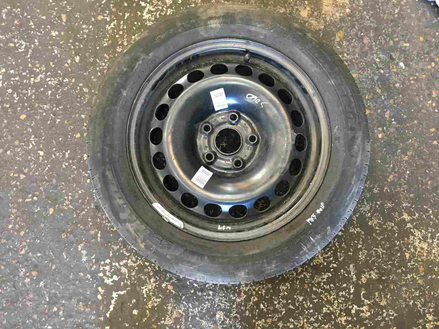 Volkswagen Golf MK5 2003-2009 Steel Wheel Rim Spare + Tyre 205 65 15  5mm 3/5