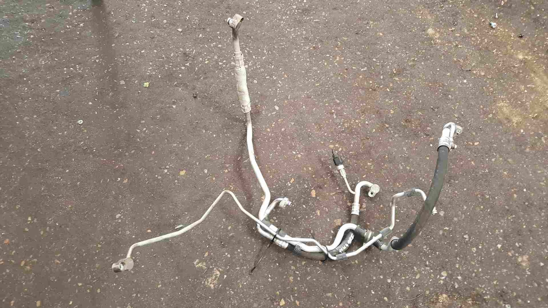 Volkswagen Golf MK6 2009-2012 1.6 TDI Aircon Pipes x 3 1K0820741CM