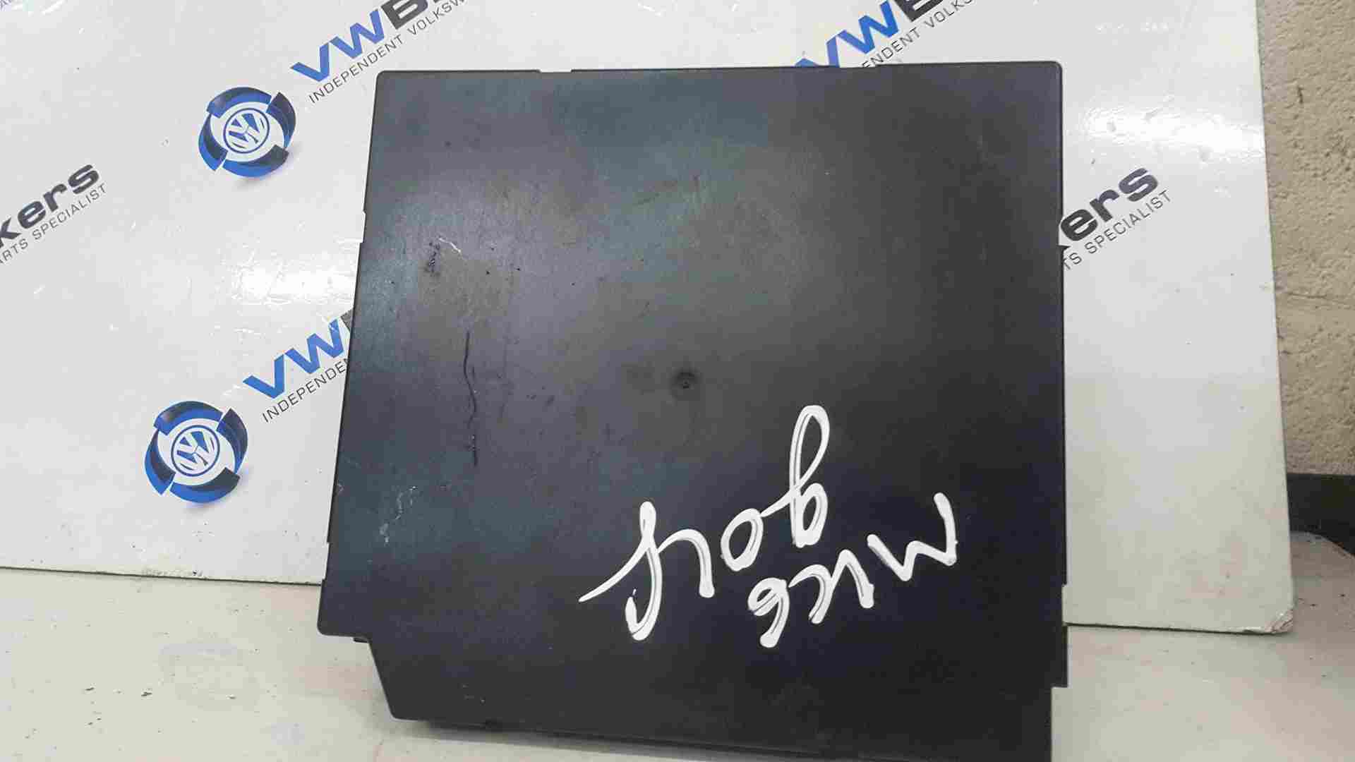 Volkswagen Golf MK6 2009-2012 Body Comfort Control  Module BCM 1K0937086m