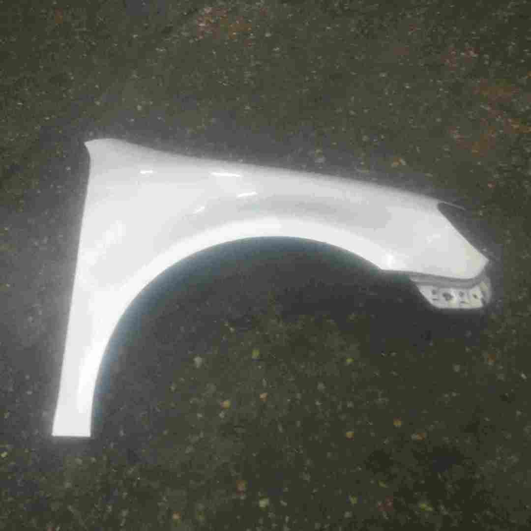Volkswagen Golf MK6 2009-2012 Drivers OS Wing Silver LA7W