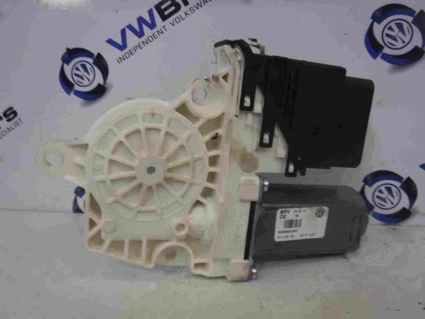Volkswagen Golf MK6 2009-2012 Drivers OSR Rear Window Motor 5K0959704AG