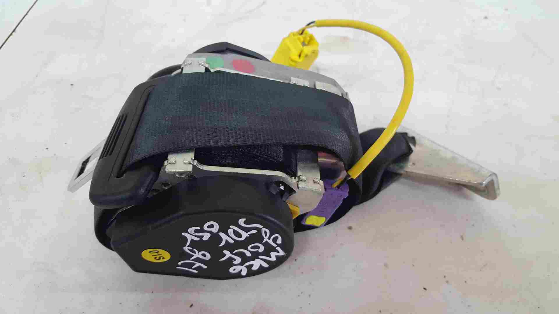 Volkswagen Golf MK6 2009-2012 Drivers OSR Rear Seat Belt PRE Tensioner