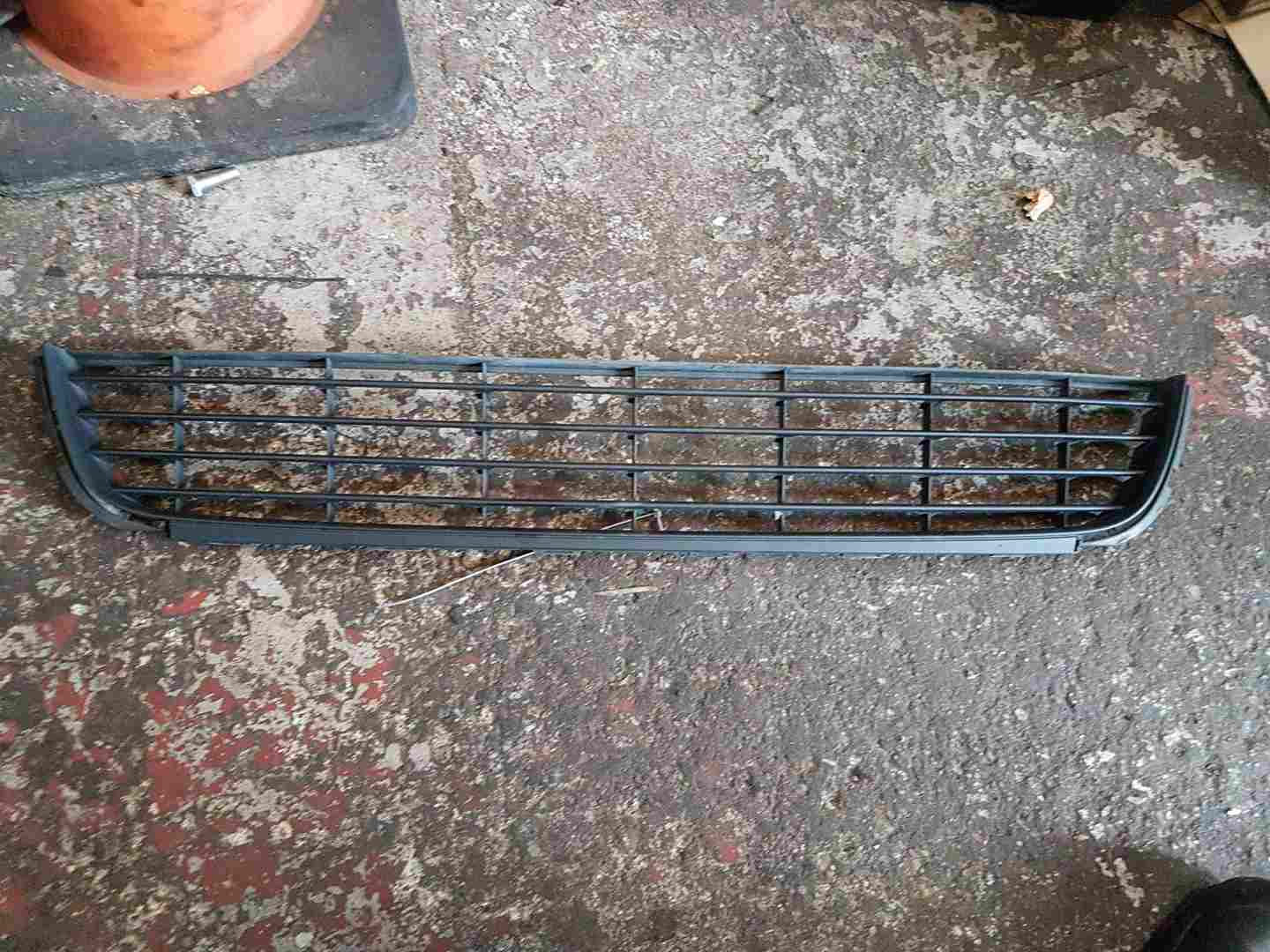 Volkswagen Golf MK6 2009-2012 Front Bumper Bottom Grill Insert 5k0853677a