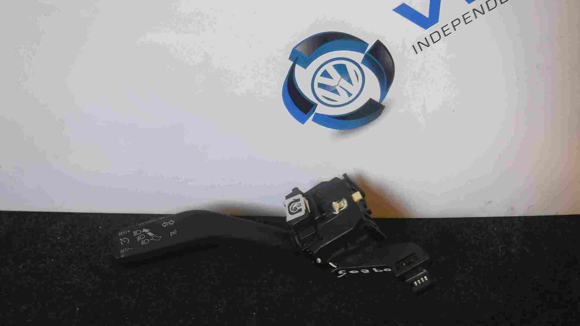 Volkswagen Golf MK6 2009-2012 MK5 Estate Indicator Headlight Stalk 1K0953513G